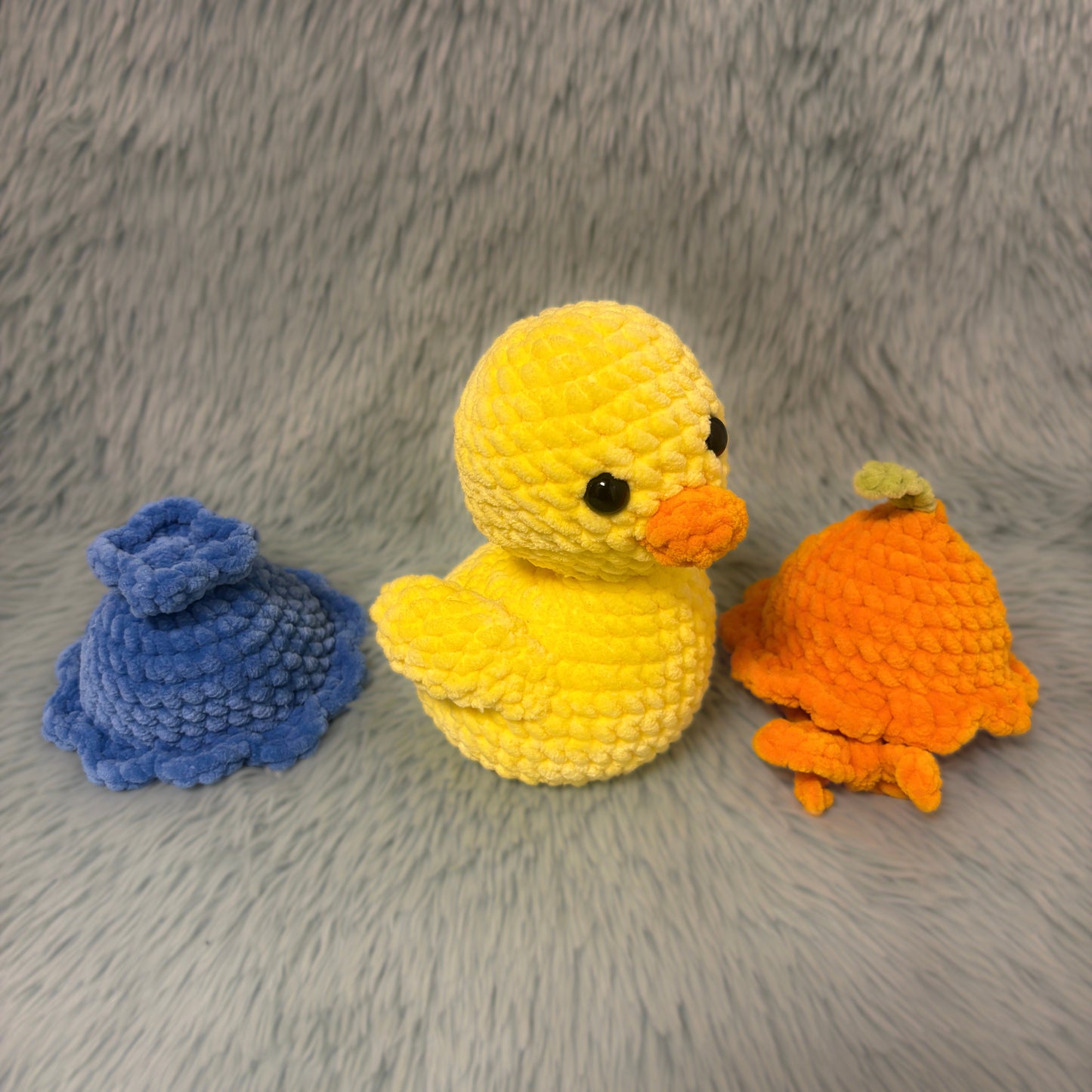 Gelbe Ente mit Hüten